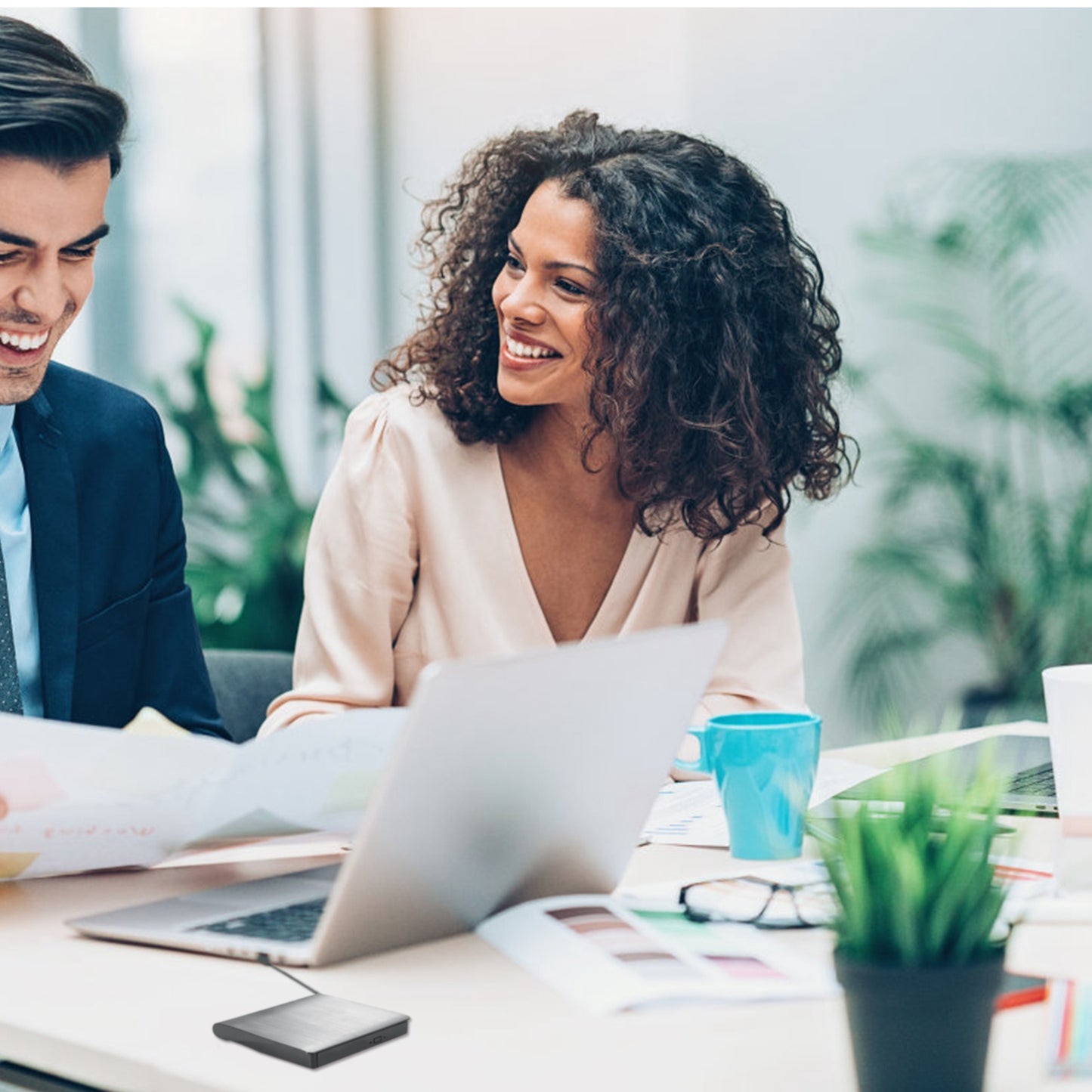 External CD DVD Drive USB 3.0 Slim DVD-RW Drive Superdrive Burner Writer High Speed Data Transfer USB Optical Drives Players for PC Desktop Laptop Win