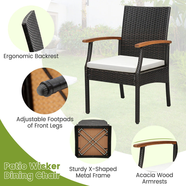 Patio Wicker Chair Set of 2/4 with Soft Zippered Cushion