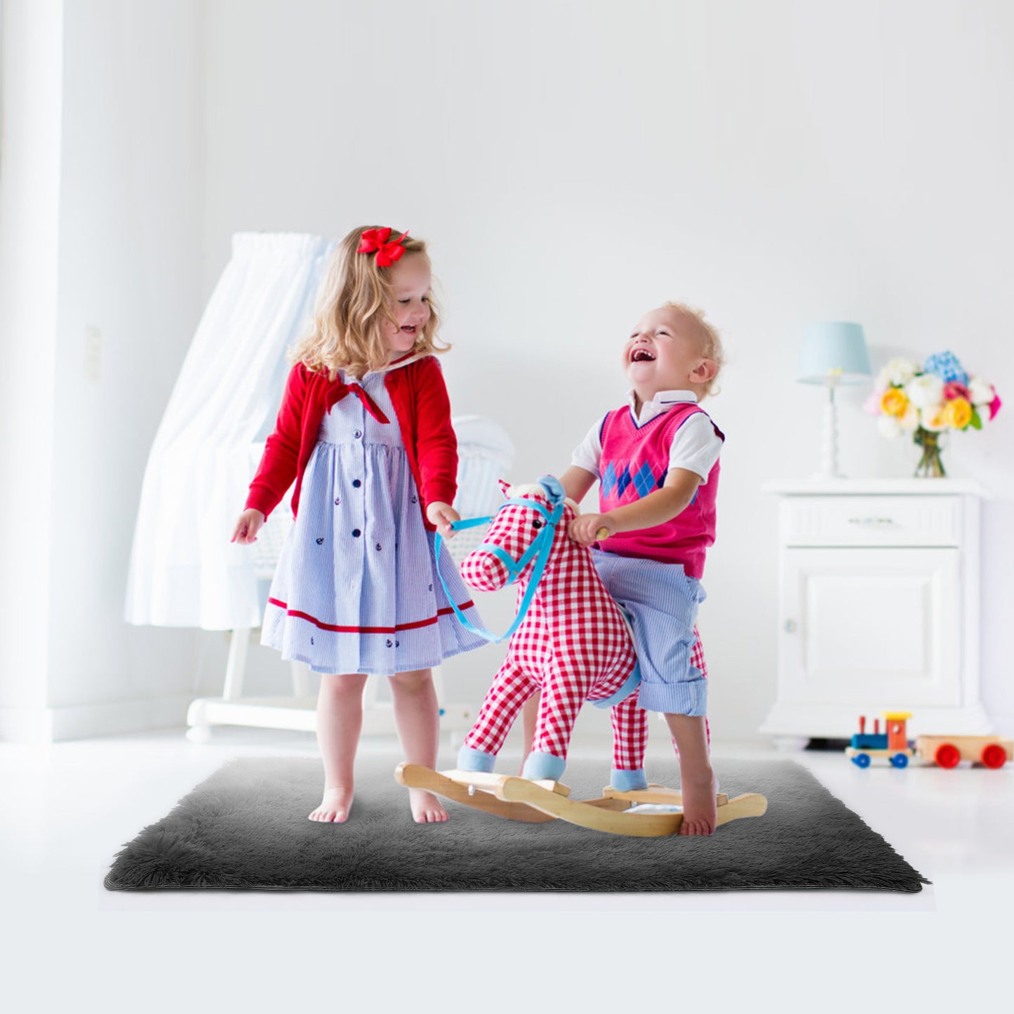 Fluffy Bedroom Rug 4Õ x 2.6Õ Anti-Skid Shaggy Area Rug Decorative Floor Carpet Mat for Nursery Bedroom Living Room